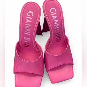 Gianni Bini Vibrant Pink Heels - Fits a 7.5